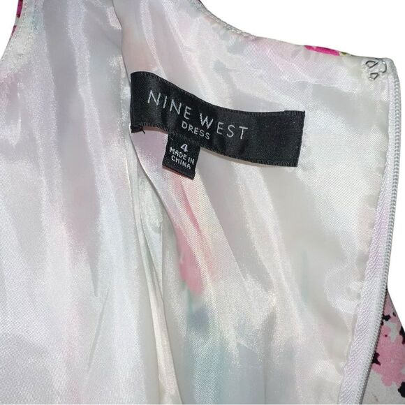 Nine West Floral Fit & Flare Dress - Size 4 - Picture 5 of 7